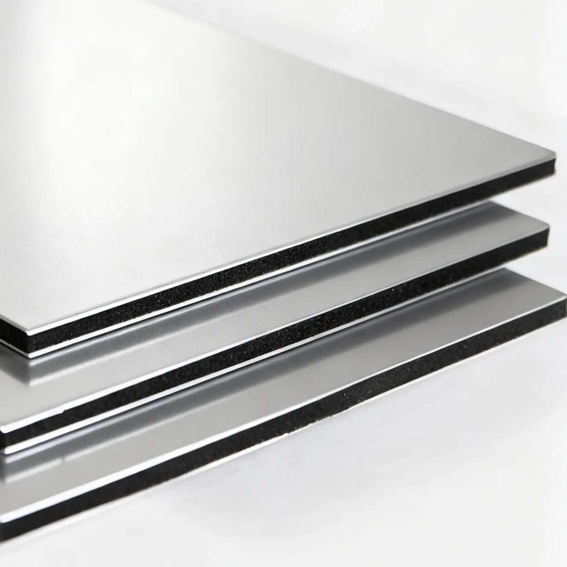 5 inconsistencias de calidad en envíos de paneles compuestos de aluminio
